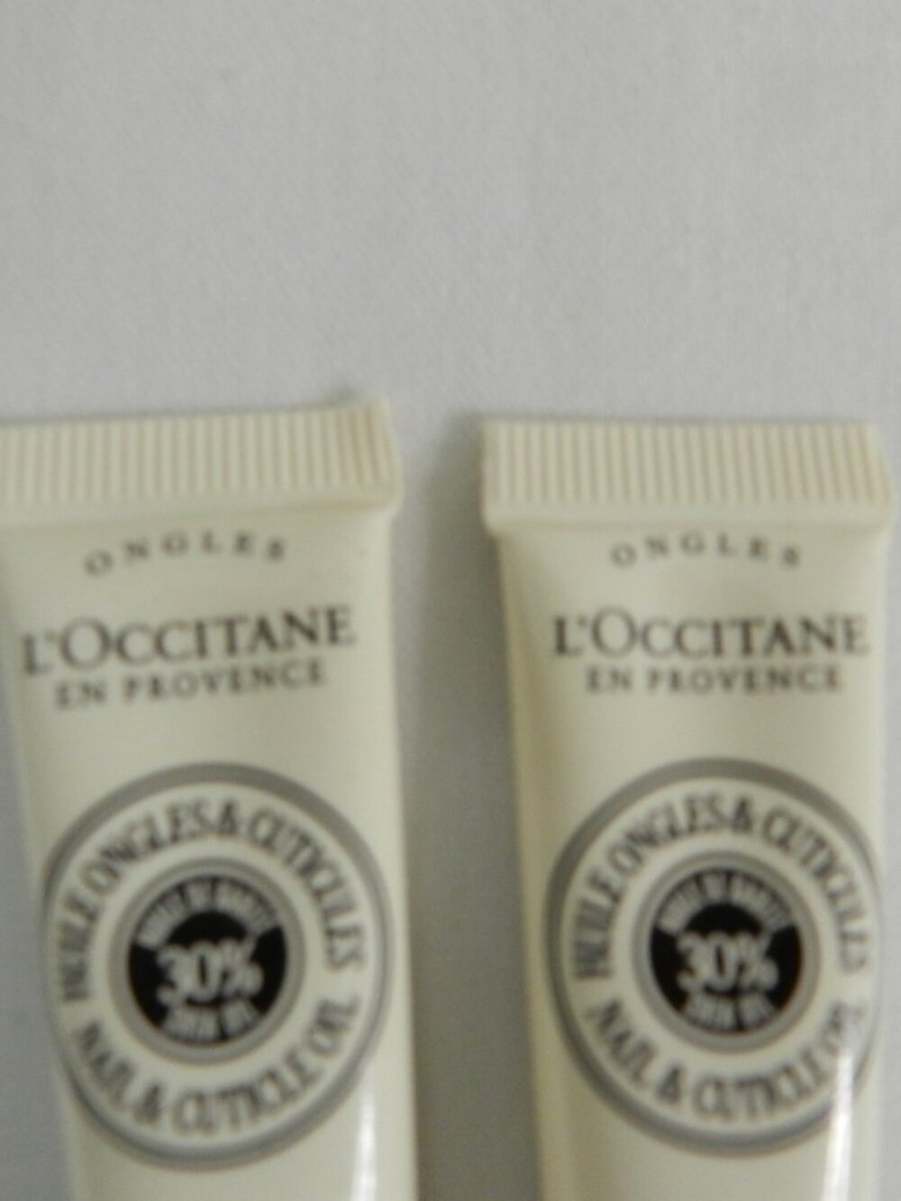 L' Occitane Shea Nail & Cuticle Oil 7.5 ml - 0.25 oz made in France Set 2 NEW - Picture 4 of 7